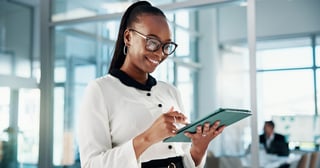 CRM e Inteligência Artificial: como mapear a jornada não-linear do cliente e acelerar seu crescimento